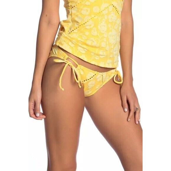 NWT ROBIN PICCONE Sadie Raised Floral Bikini Bottom Marigold Women's‎ Size L - Picture 1 of 8